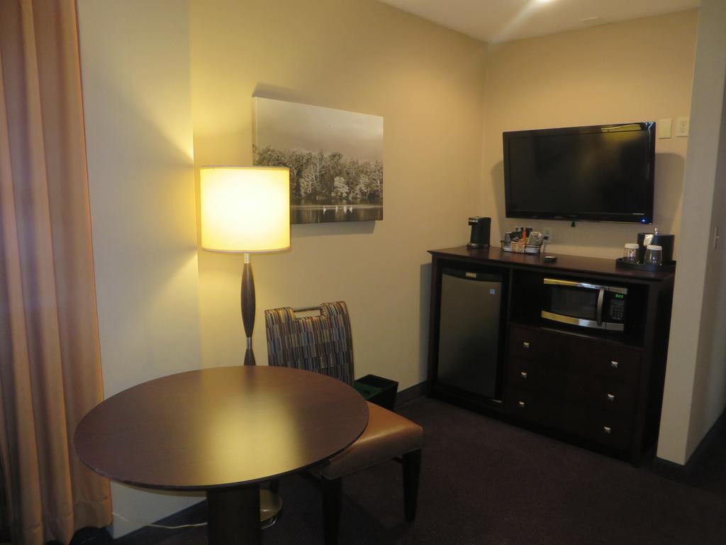 Ivy Court And 3* South Bend