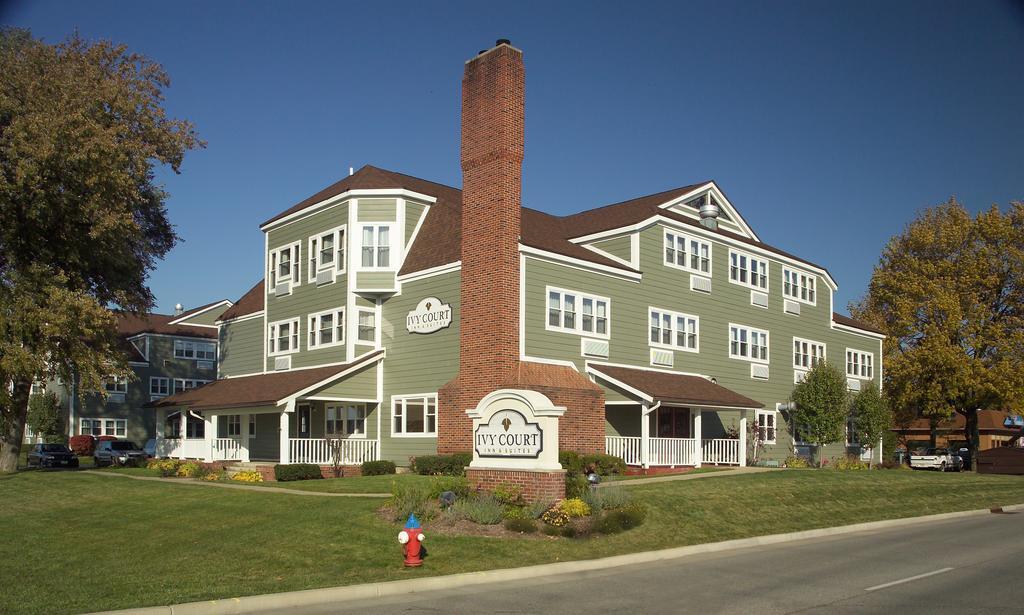 Ivy Court And Hotel South Bend