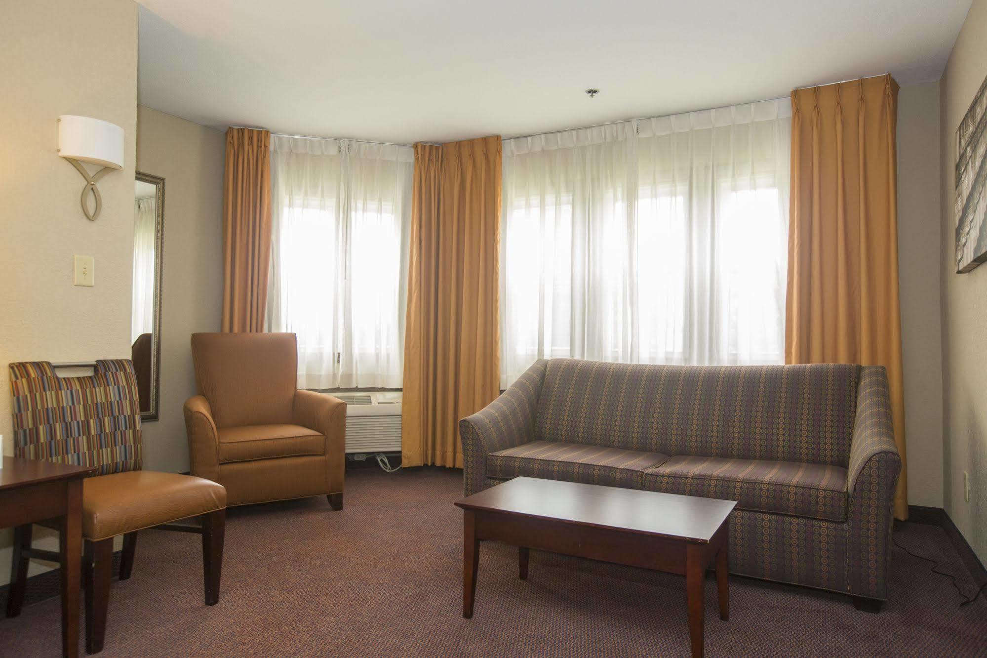 Ivy Court And Hotel 3*