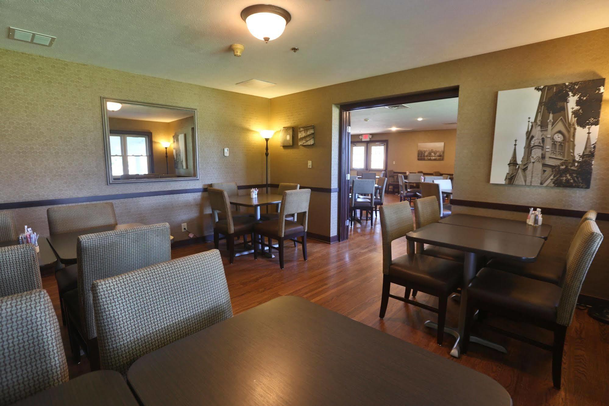 Ivy Court And 3* South Bend