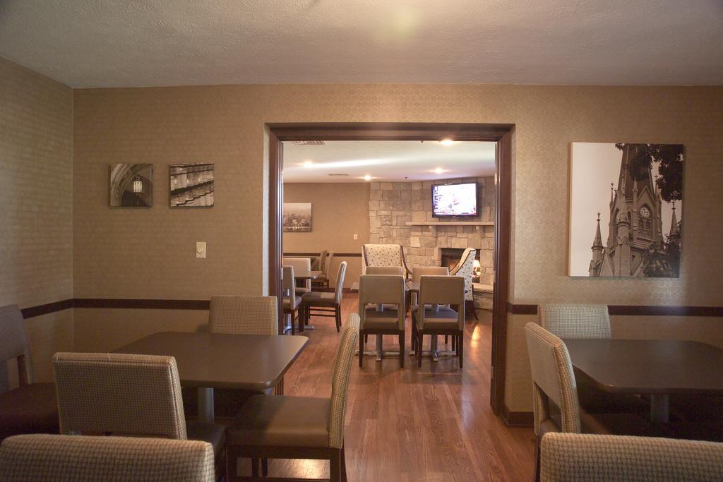 Ivy Court And 3* South Bend