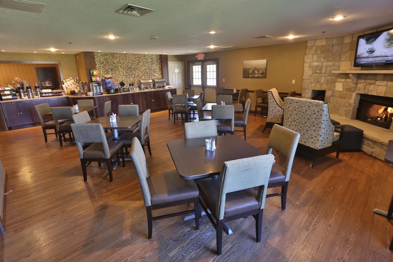 Ivy Court And Hotel 3*