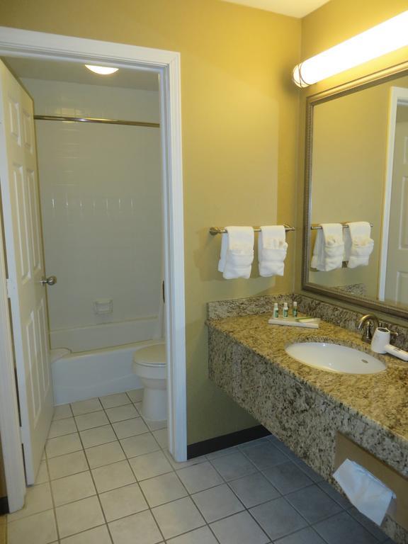 Ivy Court And Hotel 3*